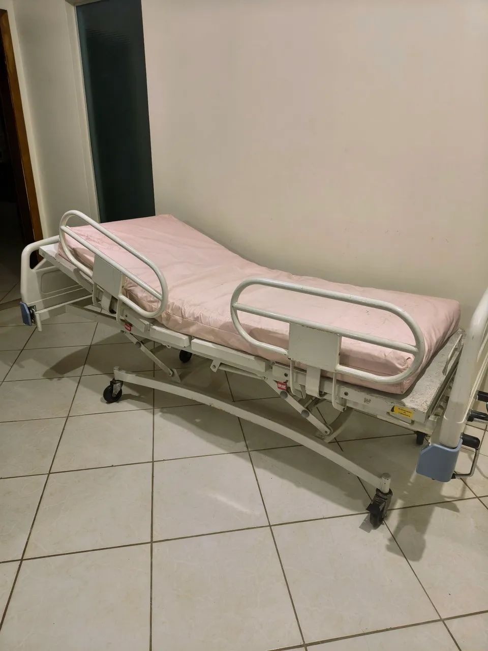 Cama hospitalar  - Foto 2
