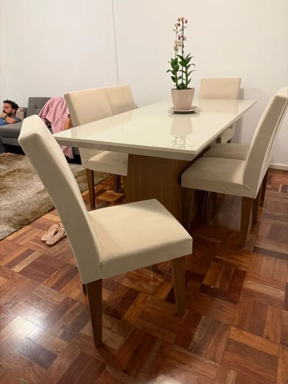 Mesa de jantar de 6 lugares com cadeiras - Foto 3