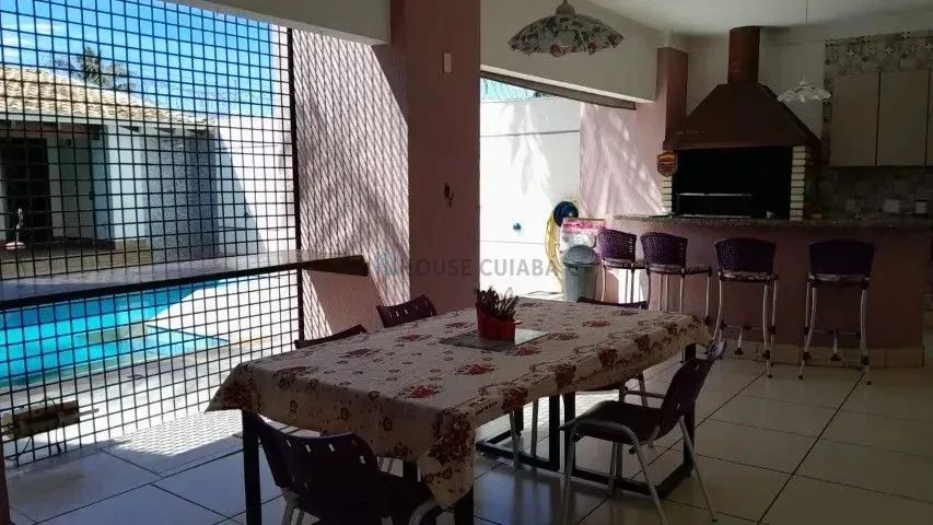 Lindo e Confortável Sobrado - Foto 4