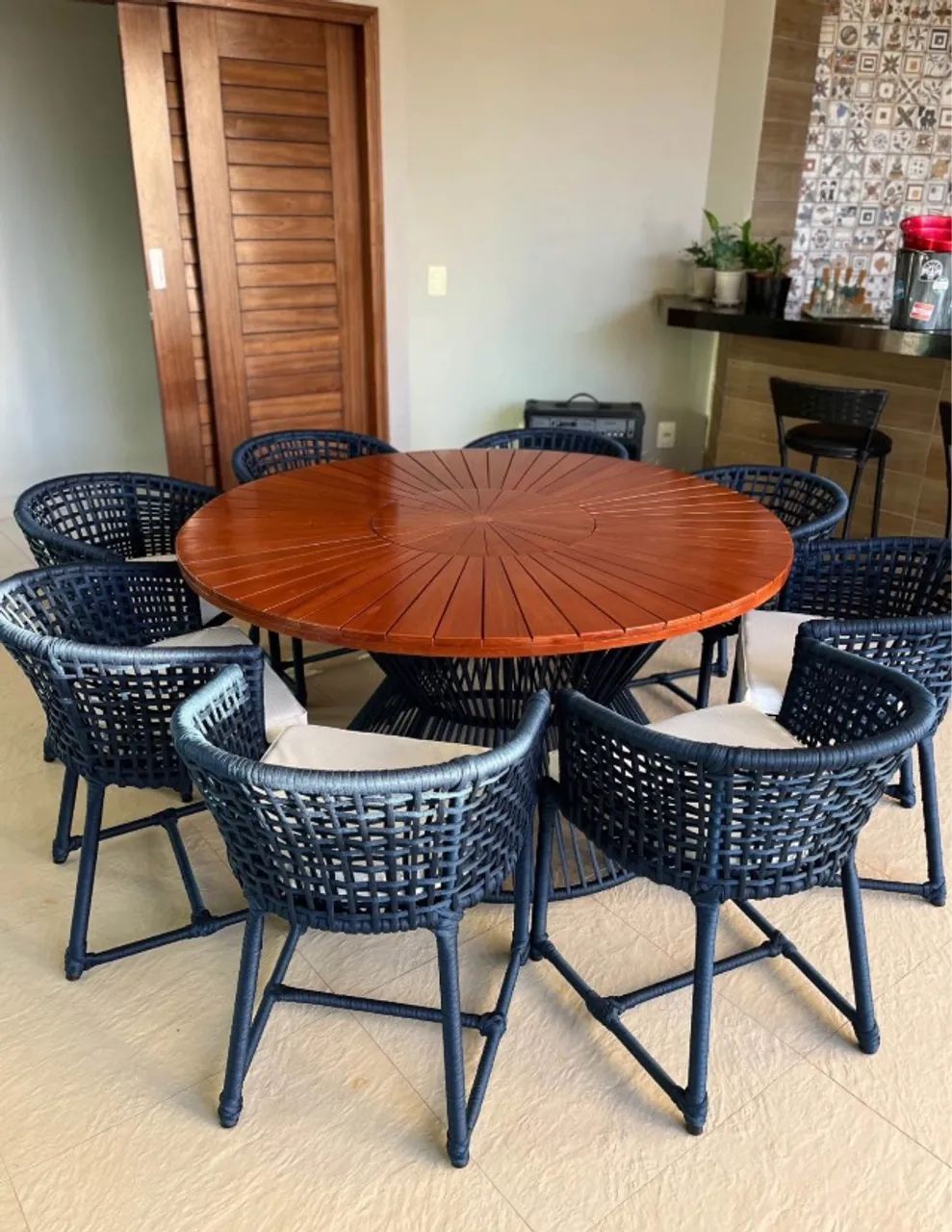 Mesa 8 cadeiras 