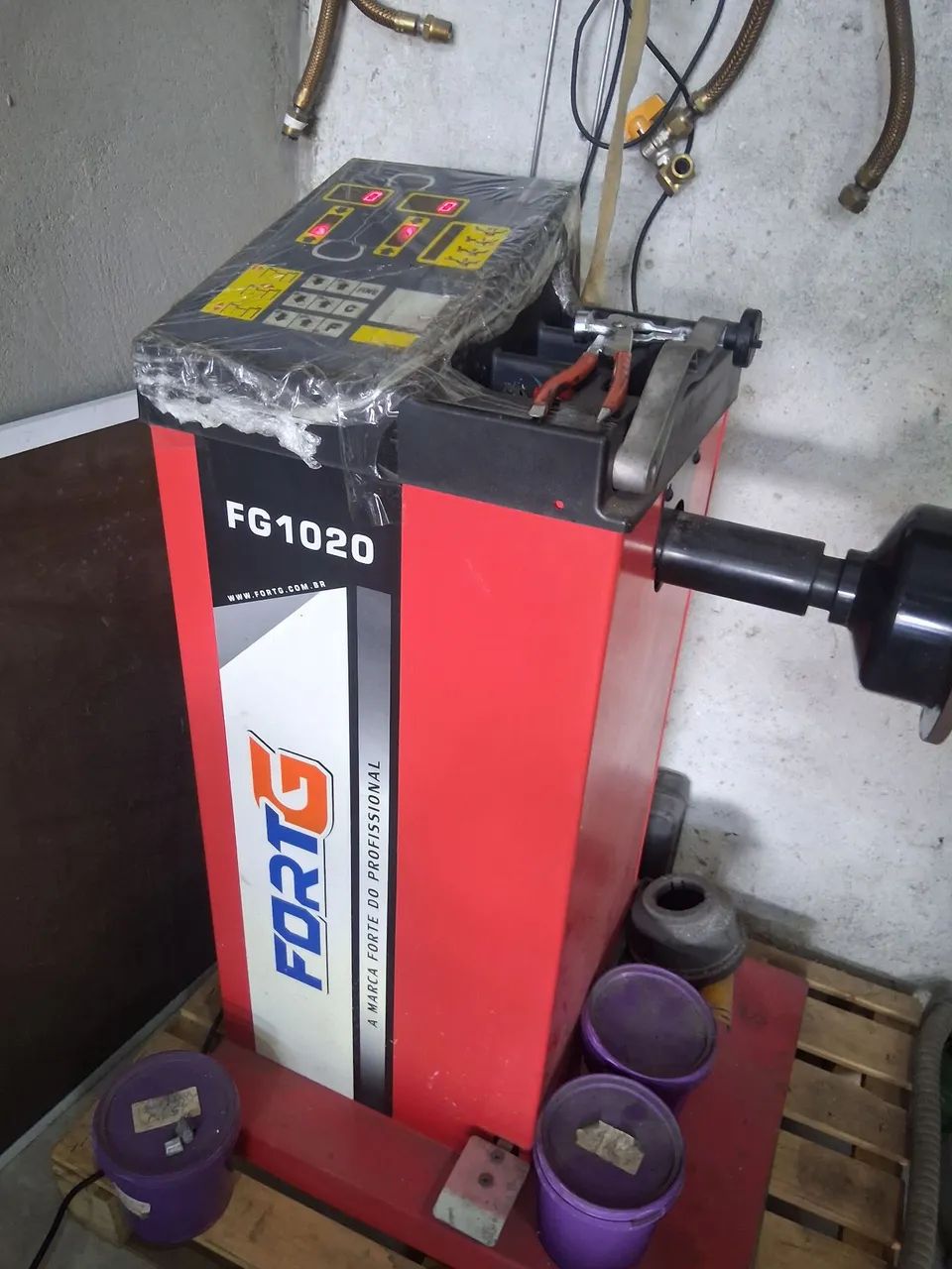 Maquina balanceadora  de rodas - Foto 2