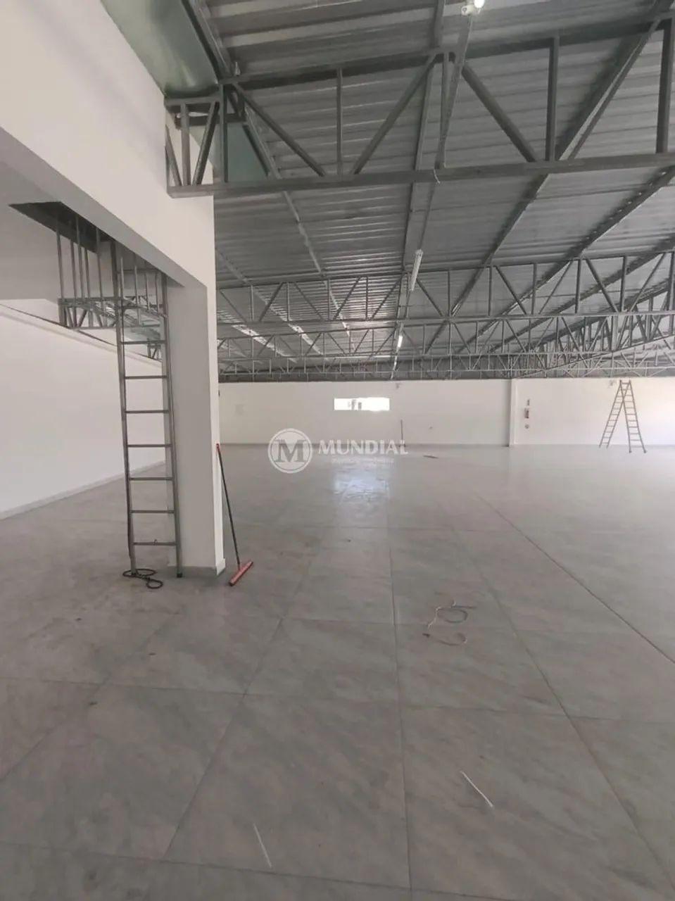 SALA COMERCIAL PARA LOCAÇÃO CENTRO DE CAMBORIÚ - Foto 2