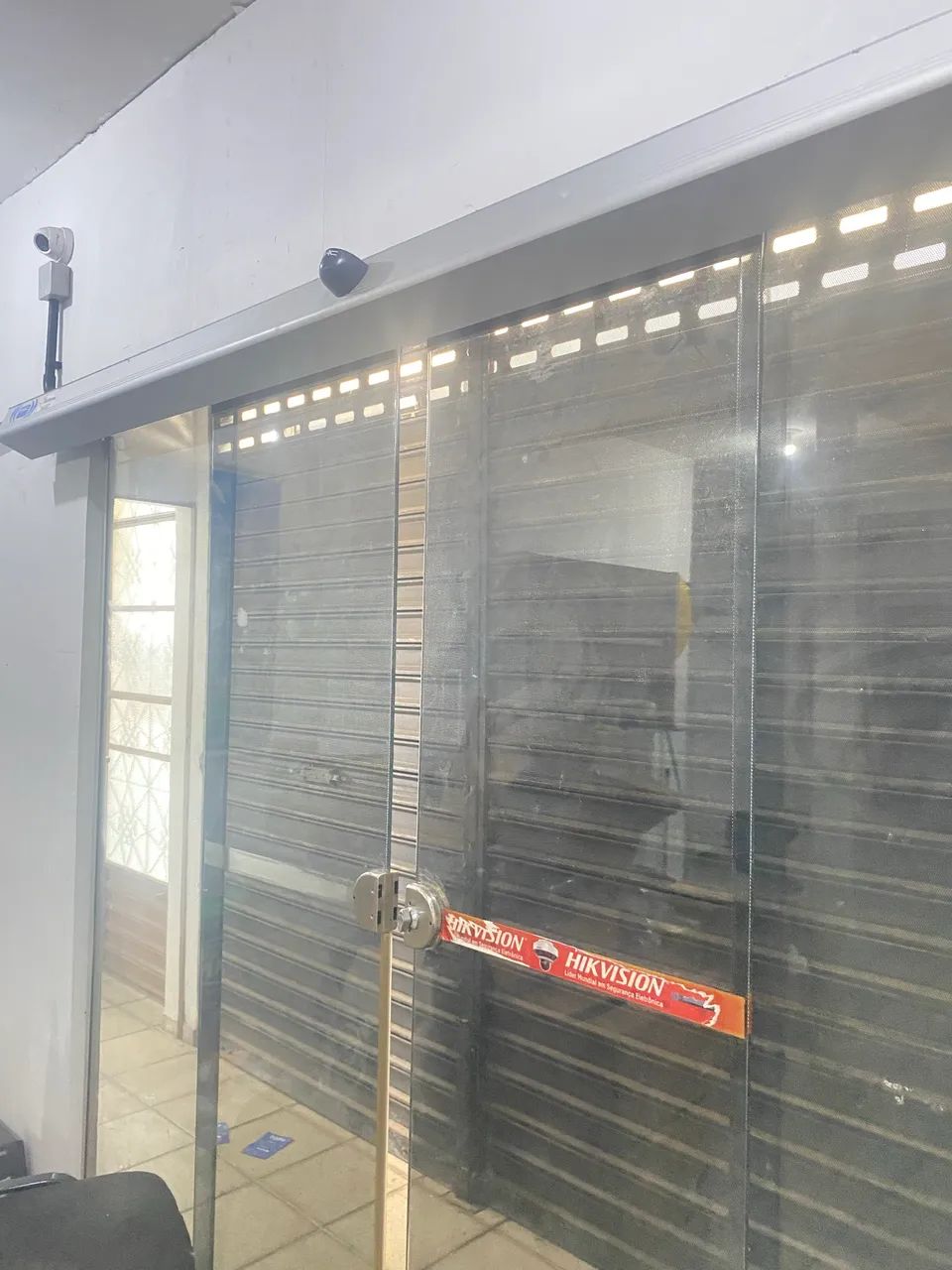 Porta Social usada com 4 folhas  - Foto 2