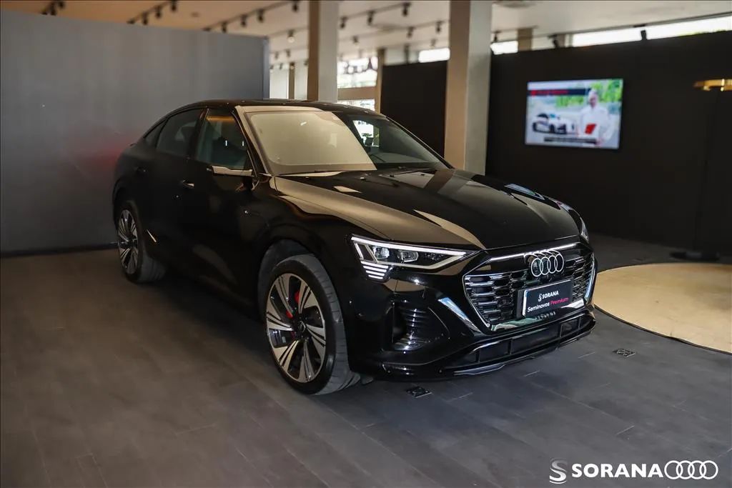 Audi E-Tron Sportb. Perf.black Aut.(elétrico) 2024 - Foto 2