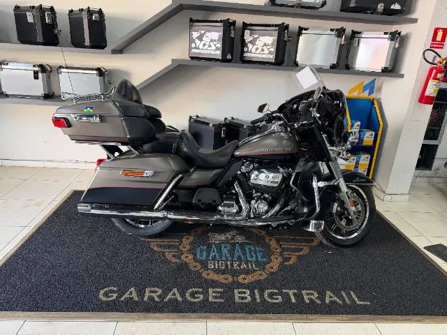 HARLEY DAVIDSON FLHTK