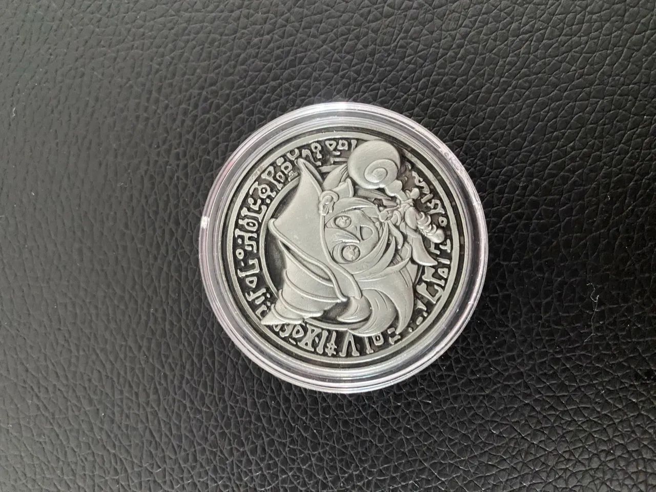 Moeda Yugioh YCS - Maga Negra Prata - Foto 2