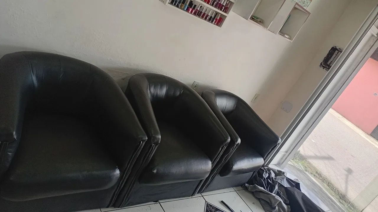 Reforma de cama e poltronas  - Foto 4