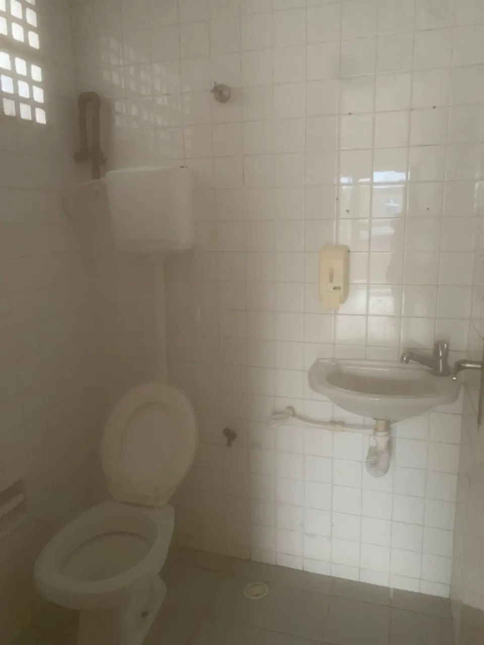 Sala grande no primeiro em Jardim Atlantico Olinda - Foto 5