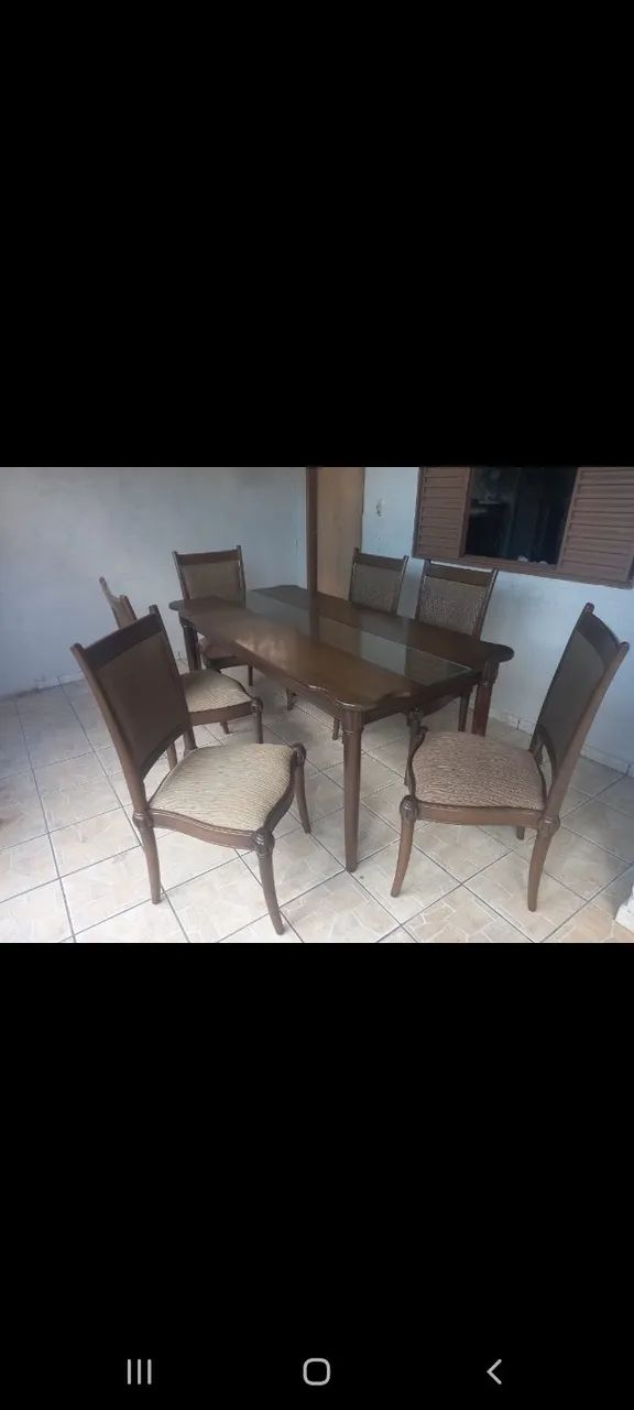 Mesa Trevisan de madeira nobre 