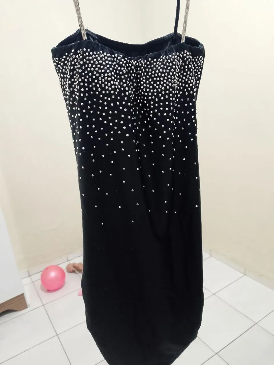 Vestidos  e macacão 