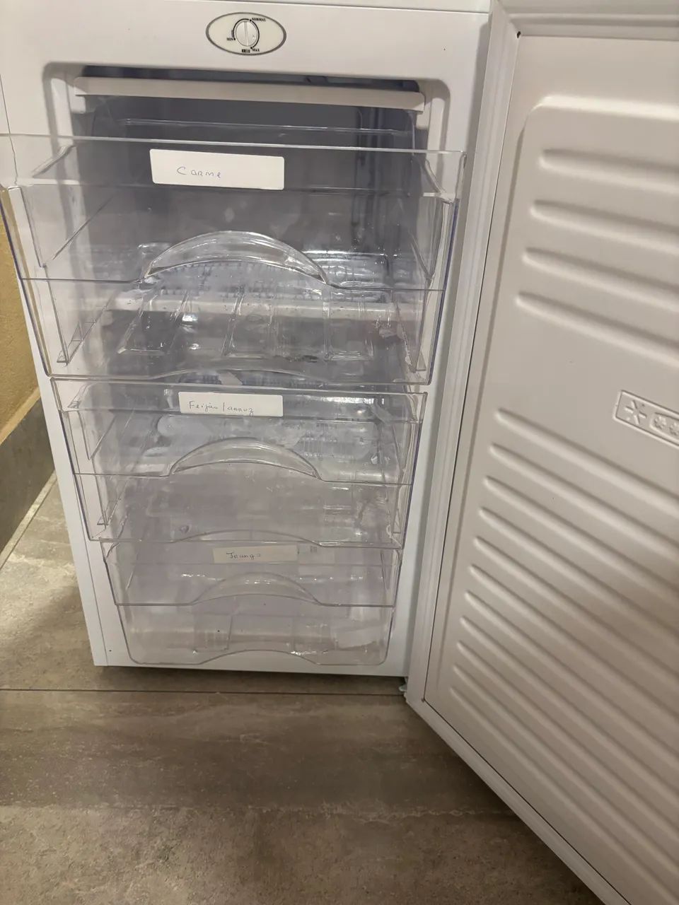 Freezer Vertical EOS 66 Litros EcoGelo Slim EFV70 220V - Foto 5