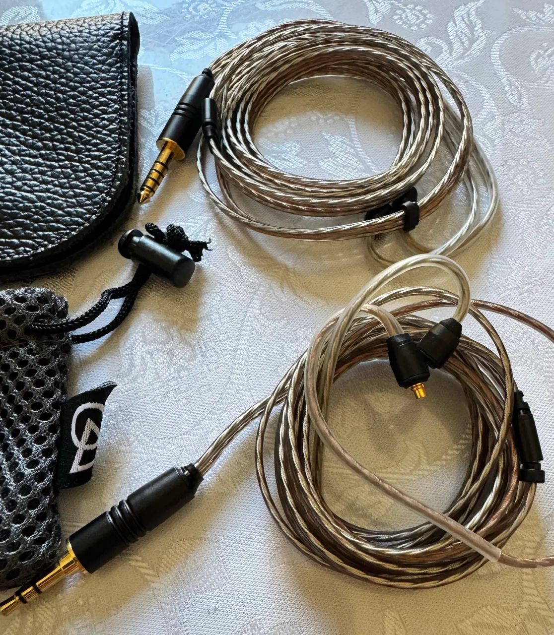 IEM Campfire Clara - Completo, excelente estado - Foto 6