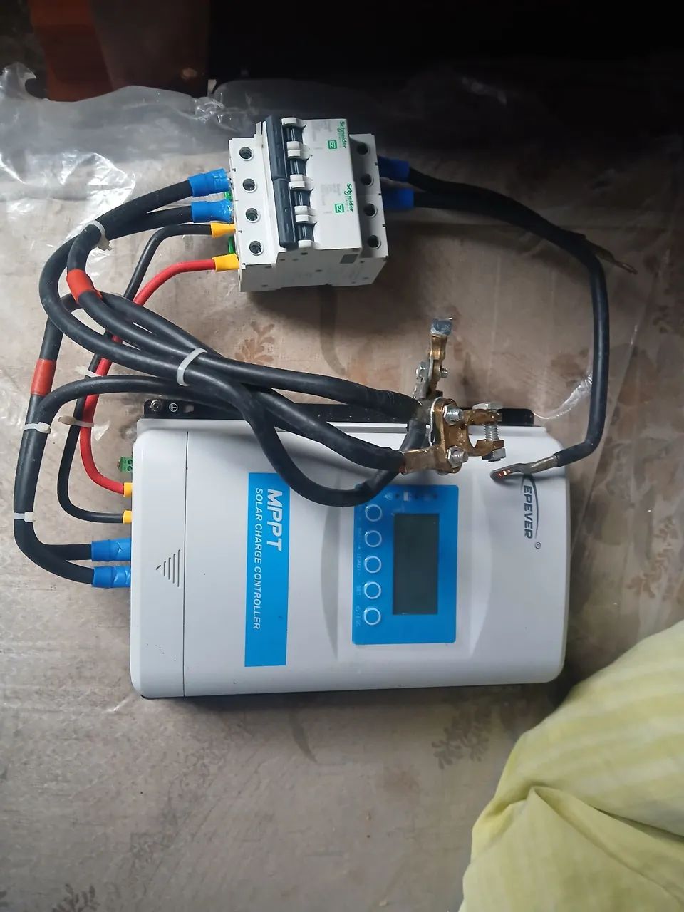 Controlador de Carga MPPT EPEVER 30A