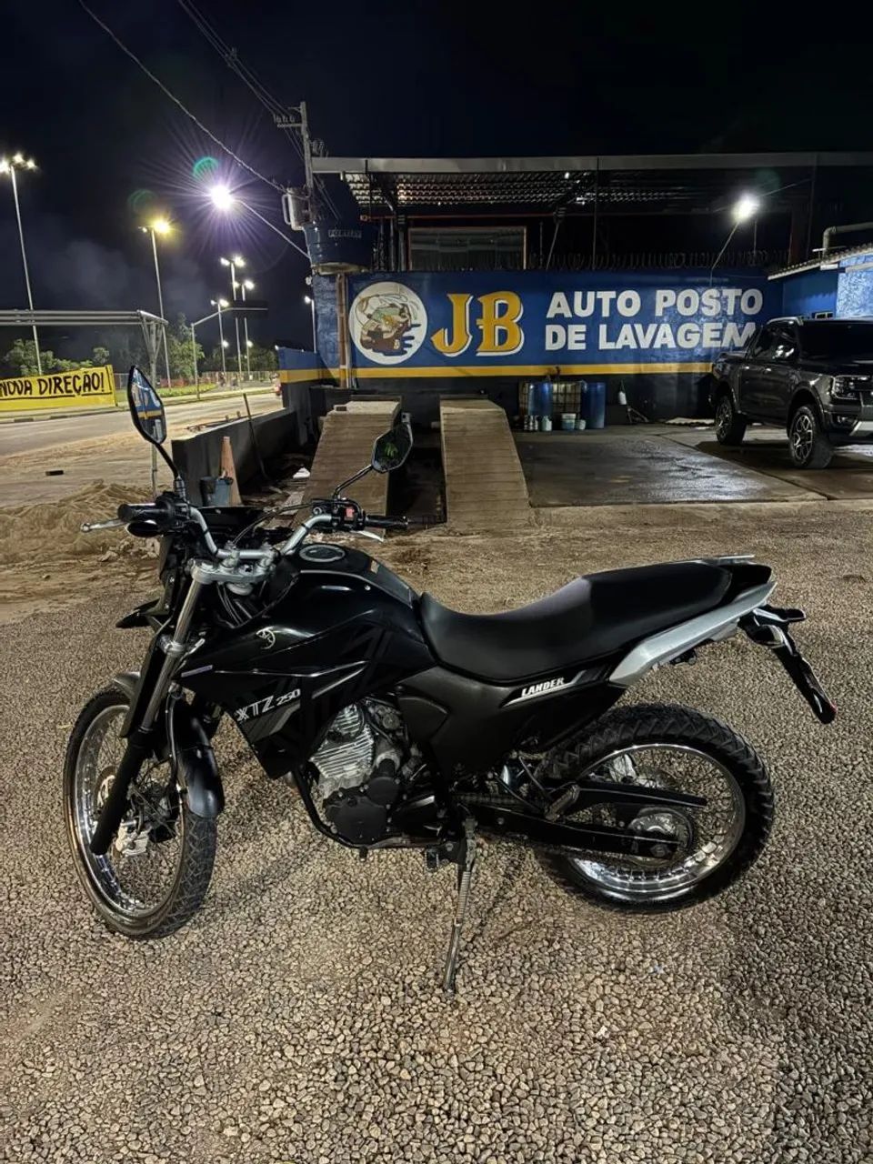 VENDO LANDER ÚNICO DONO - Foto 4