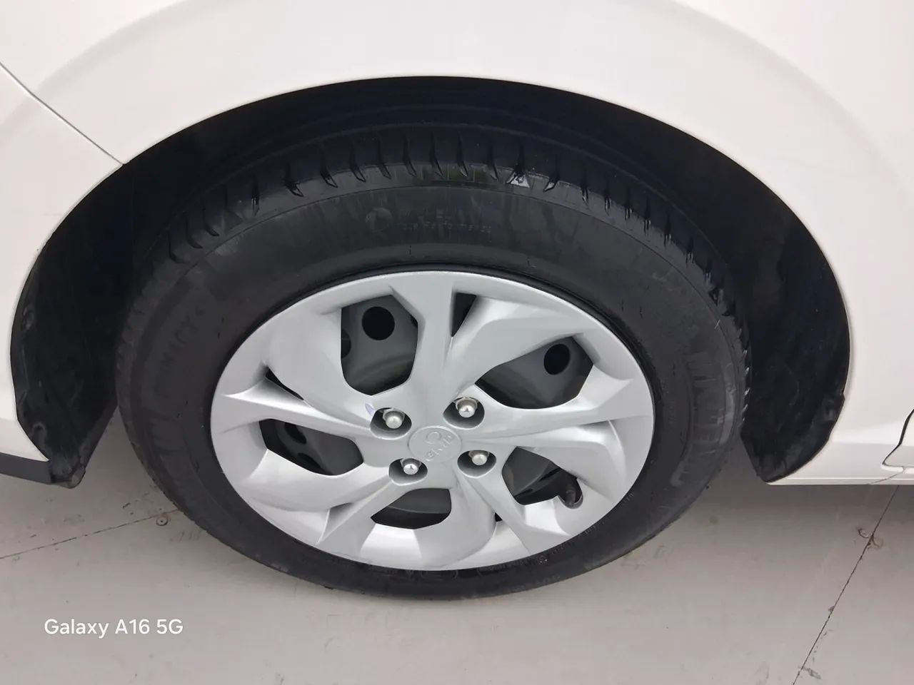 Hyundai HB20 Comfort Plus 1.0 Flex 12V Mec., foto 11 de 18