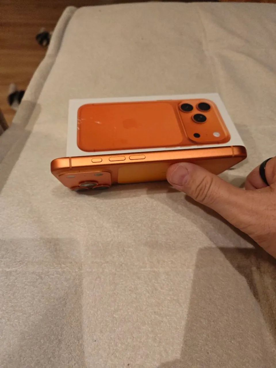 Iphone 17 pro 256gb laranja  - Foto 3