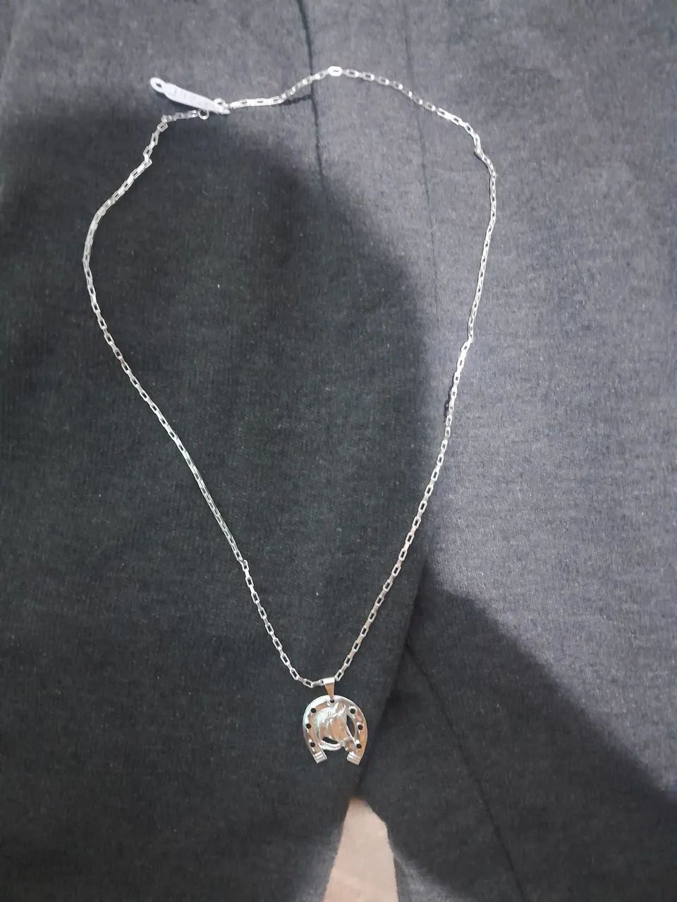 Cordão de prata novo ainda 