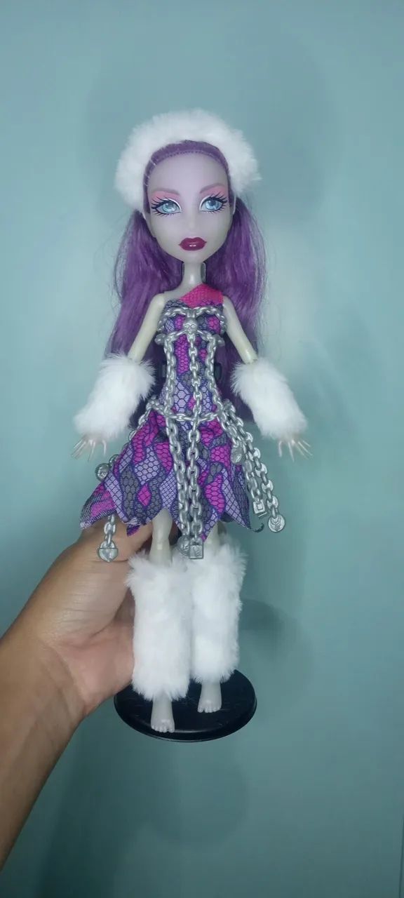Kit Abbey Básica Monster high 