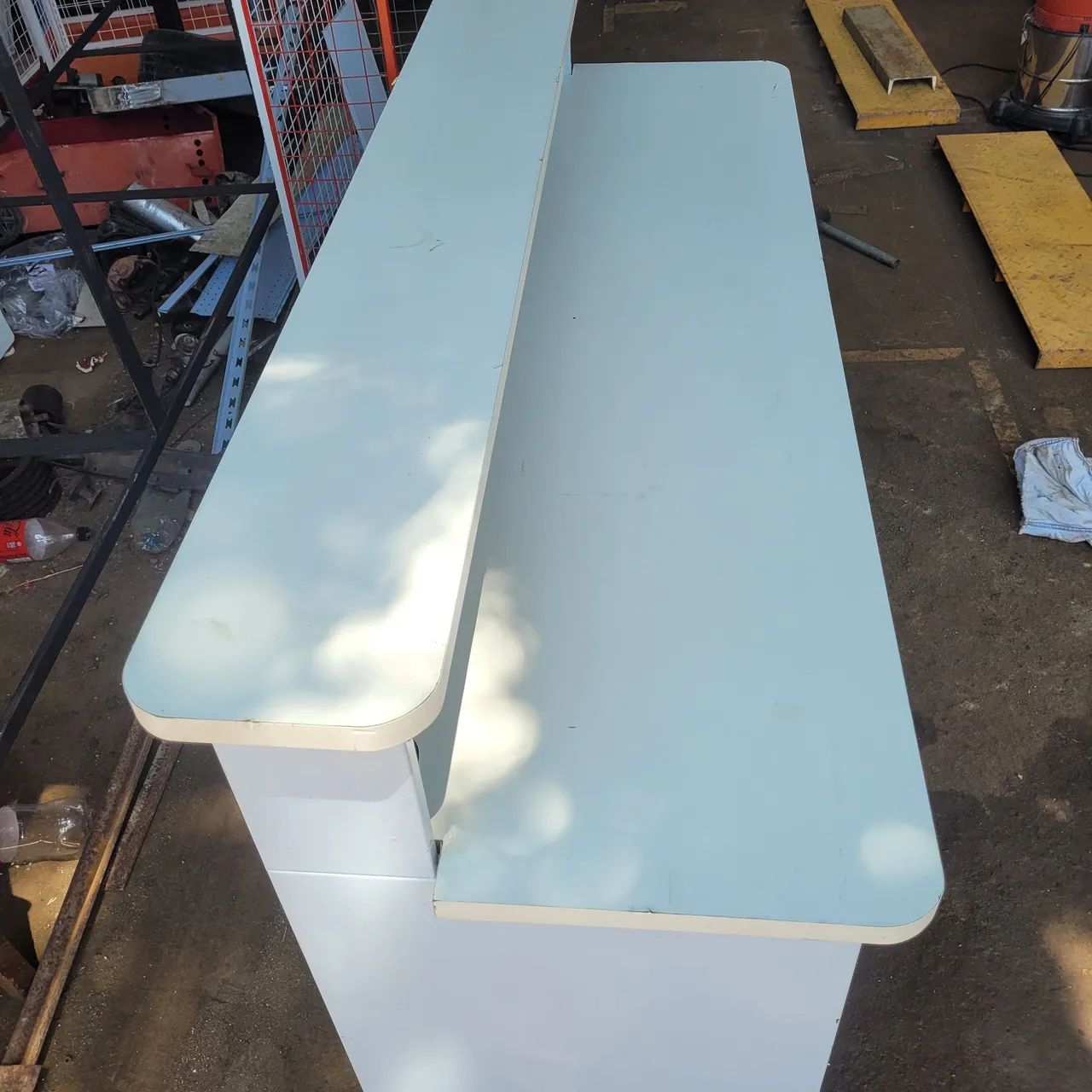 Vende se um balcão para comércio,  recepção farmácia lojas ,em a ço larg 1.55 altura  1.10 - Foto 3