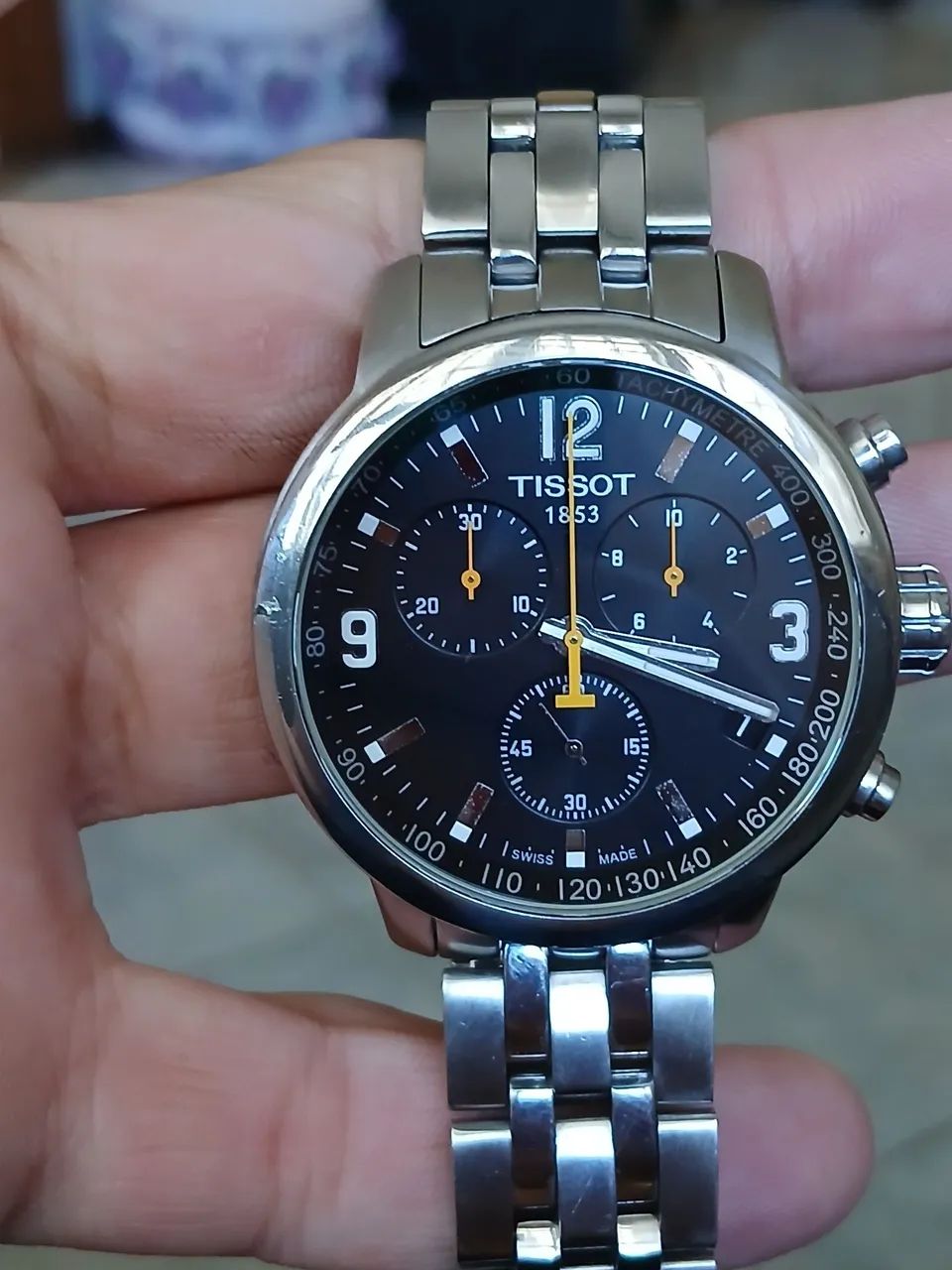 Relogio Tissot PRC 200 possui um mostrador preto com cronógrafo quartzo  - Foto 5