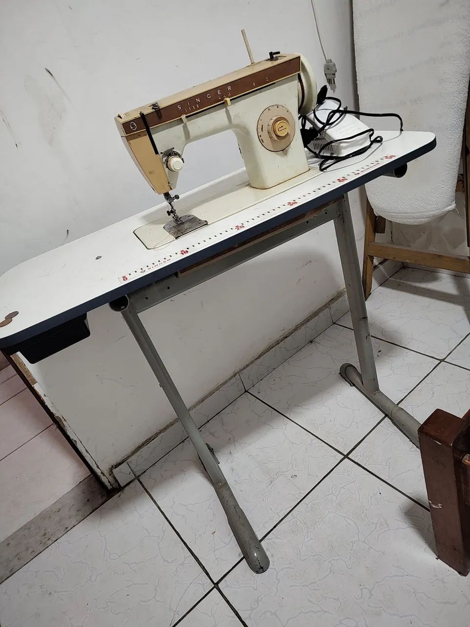 MÁQUINA DE COSTURA SINGER 