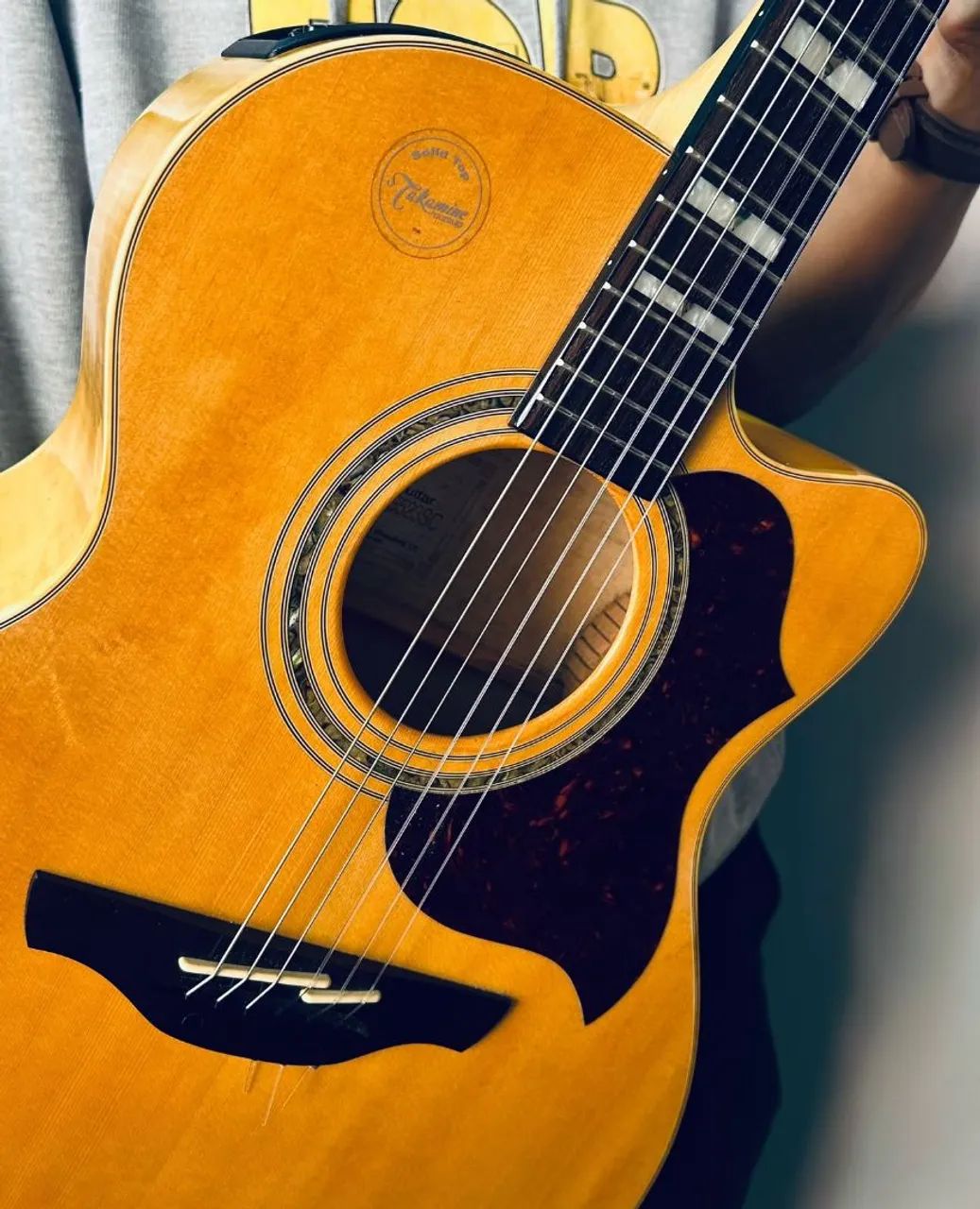 Eg 525 Takamine 