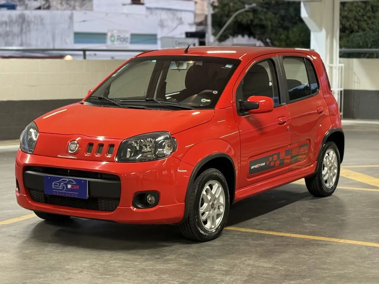 Fiat Uno Sporting 1.4 EVO Fire Flex 8V 4P 2012