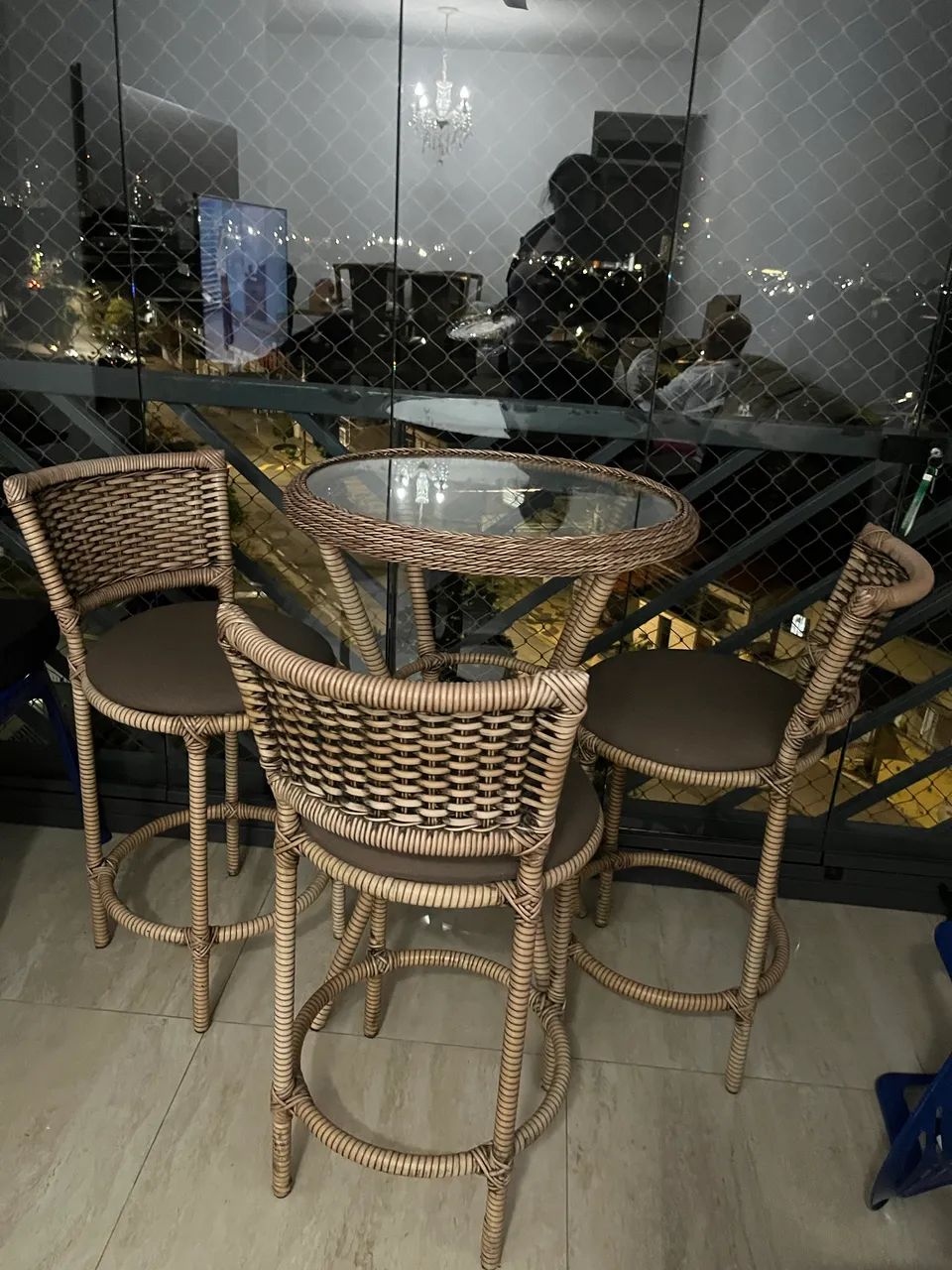 Mesa Bristo com 3 cadeiras  - Foto 2