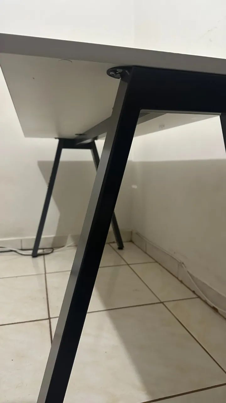 Mesa de Escritório Riccó 140x60cm - Foto 3