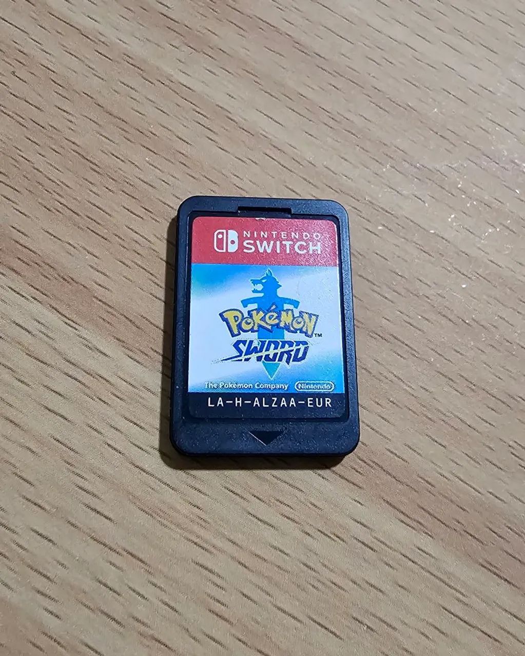 Jogo Nintendo Switch Pokémon Sword