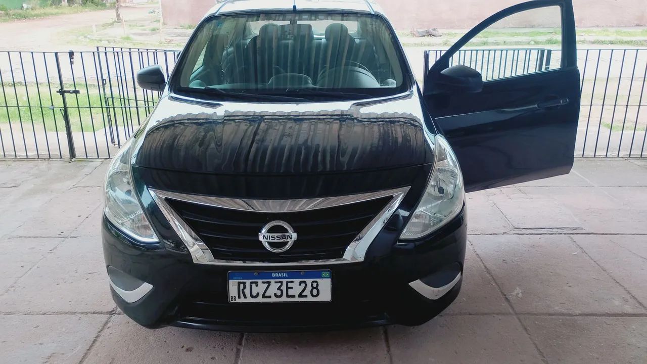 Nissan Versa 2021