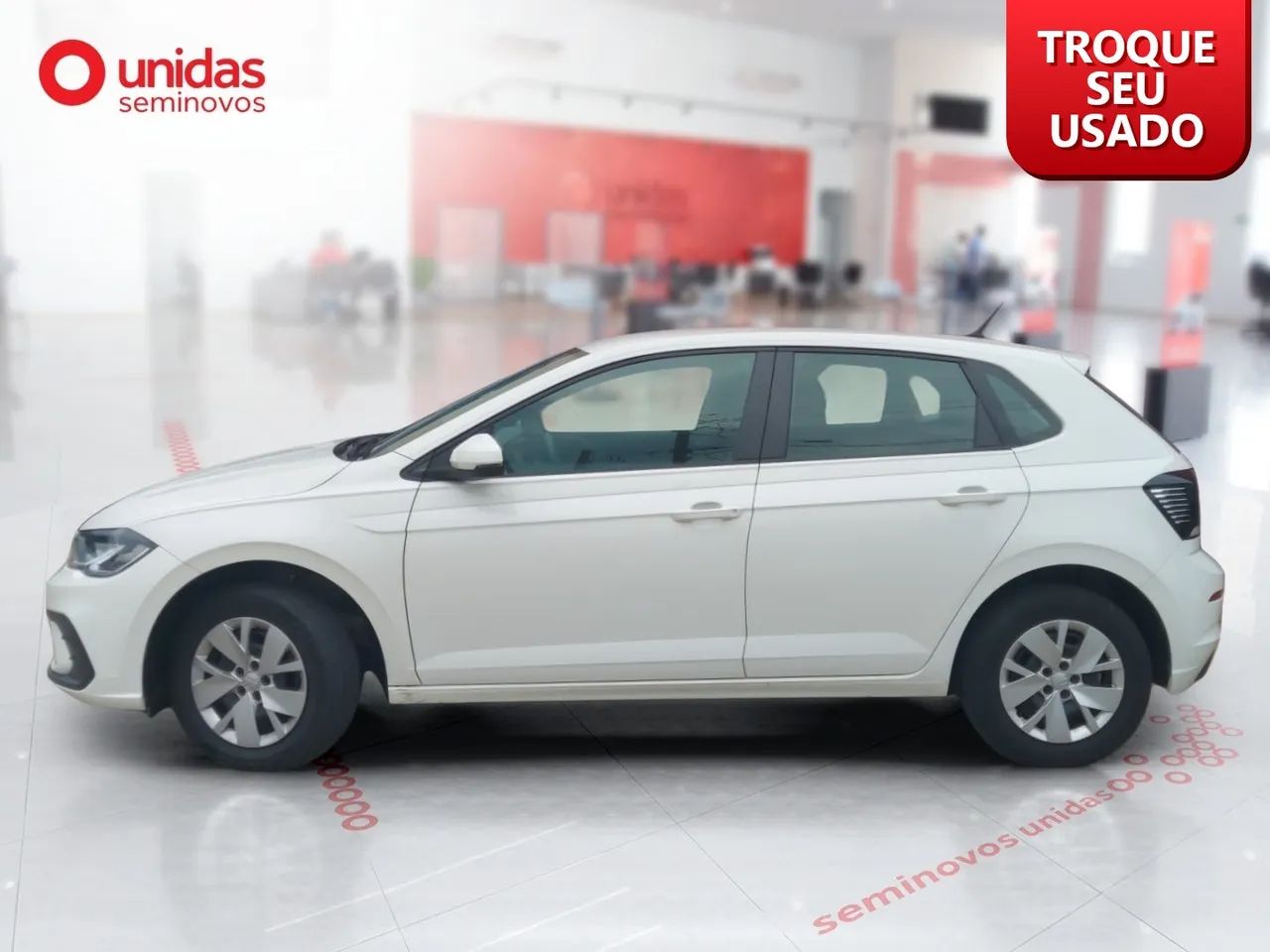 Volkswagen Polo Track 1.0 Flex 12V 5p, foto 2 de 14