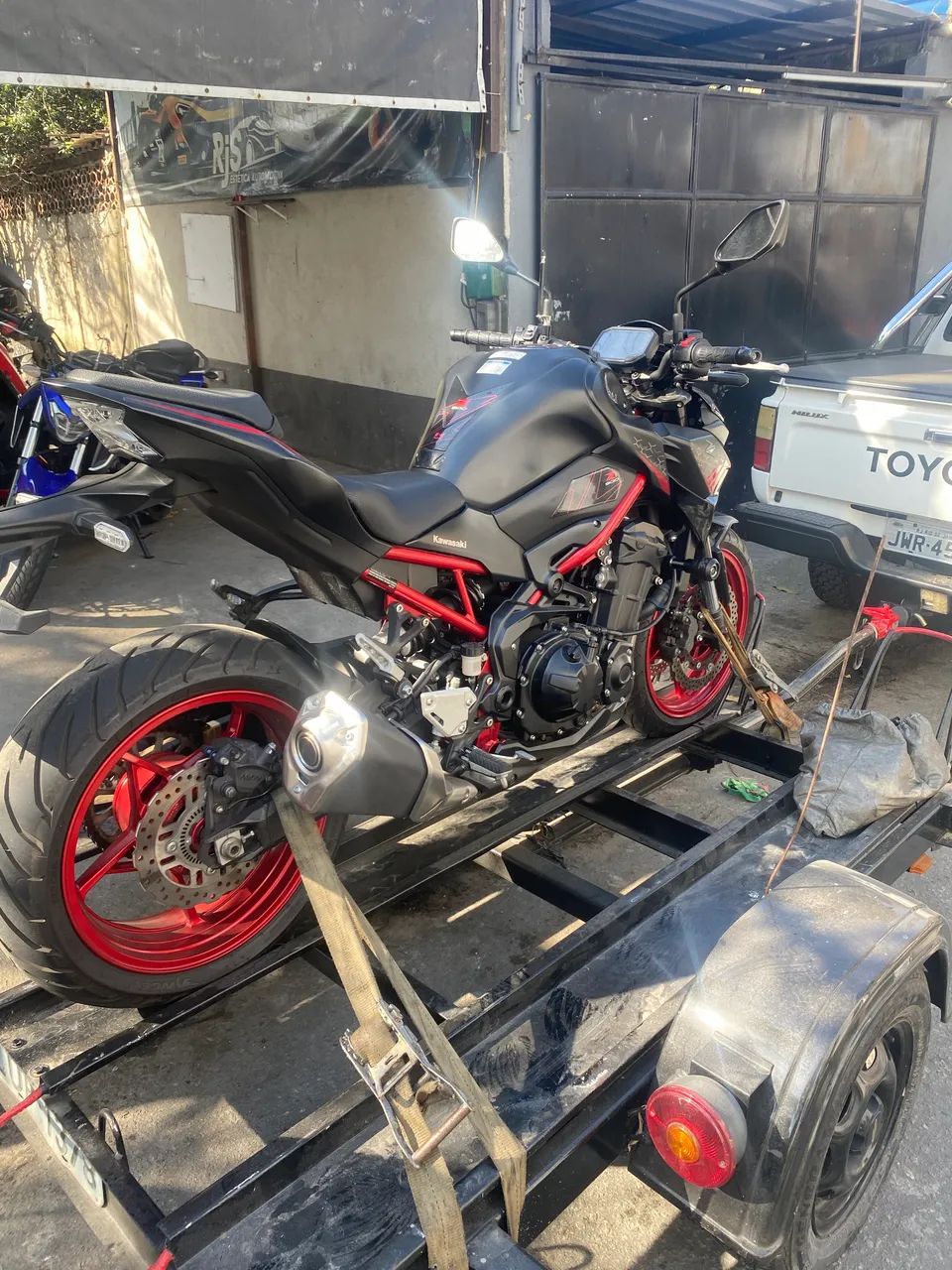 Z900
