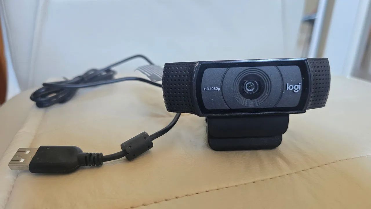 Webcam Logitech 1080HD SEMI NOVA - FUNCIONANDO PERFEITAMENTE - Foto 2