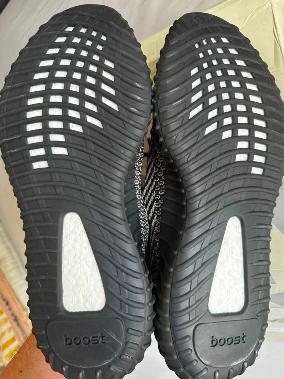 ADIDAS YEEZY BOOST 350 V2 - Foto 5