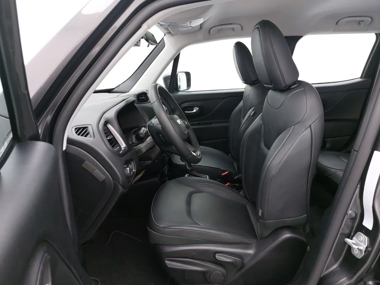 Jeep Renegade Long. T270 1.3 TB 4x2 Flex Aut., foto 16 de 18