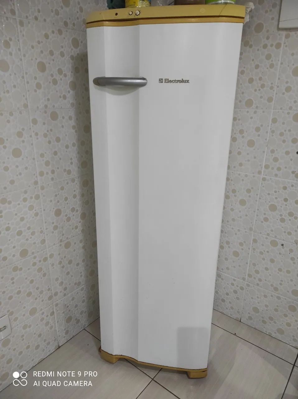 Vendo geladeira Eletrolux  - Foto 4