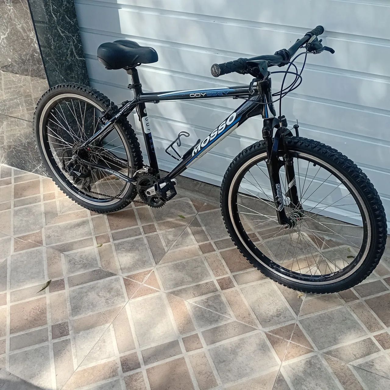 Bicicleta  toda em  alumínio  - Foto 2