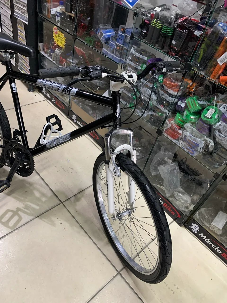 Bicicleta aro 26  Preta Gts !  - Foto 3