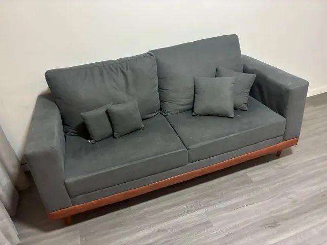 Sofá Living 3 lugares Suede - cor cinza - Foto 2