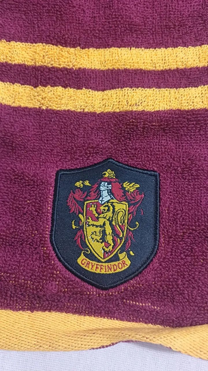 Toalha cachecol Harry Potter Gryffindor - Foto 2