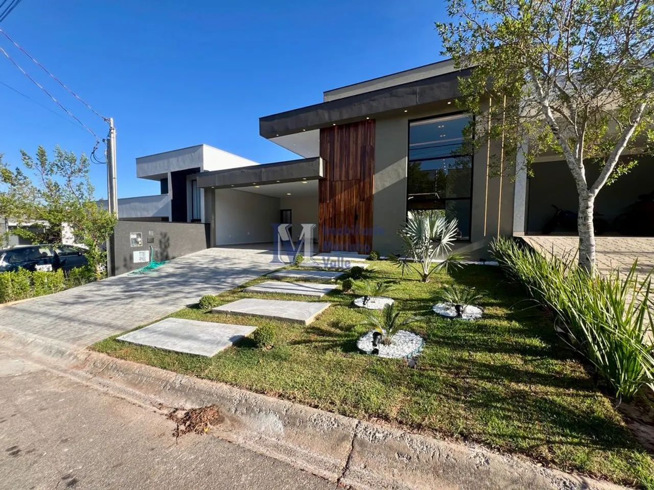 Casa Totalmente Térrea no Euroville II