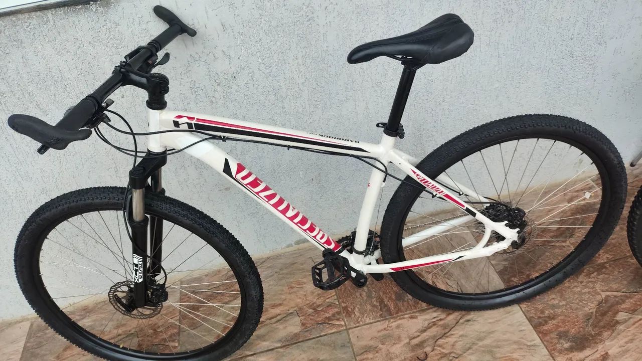 bicicleta aro 29 Specialized Hardrock  - Foto 2