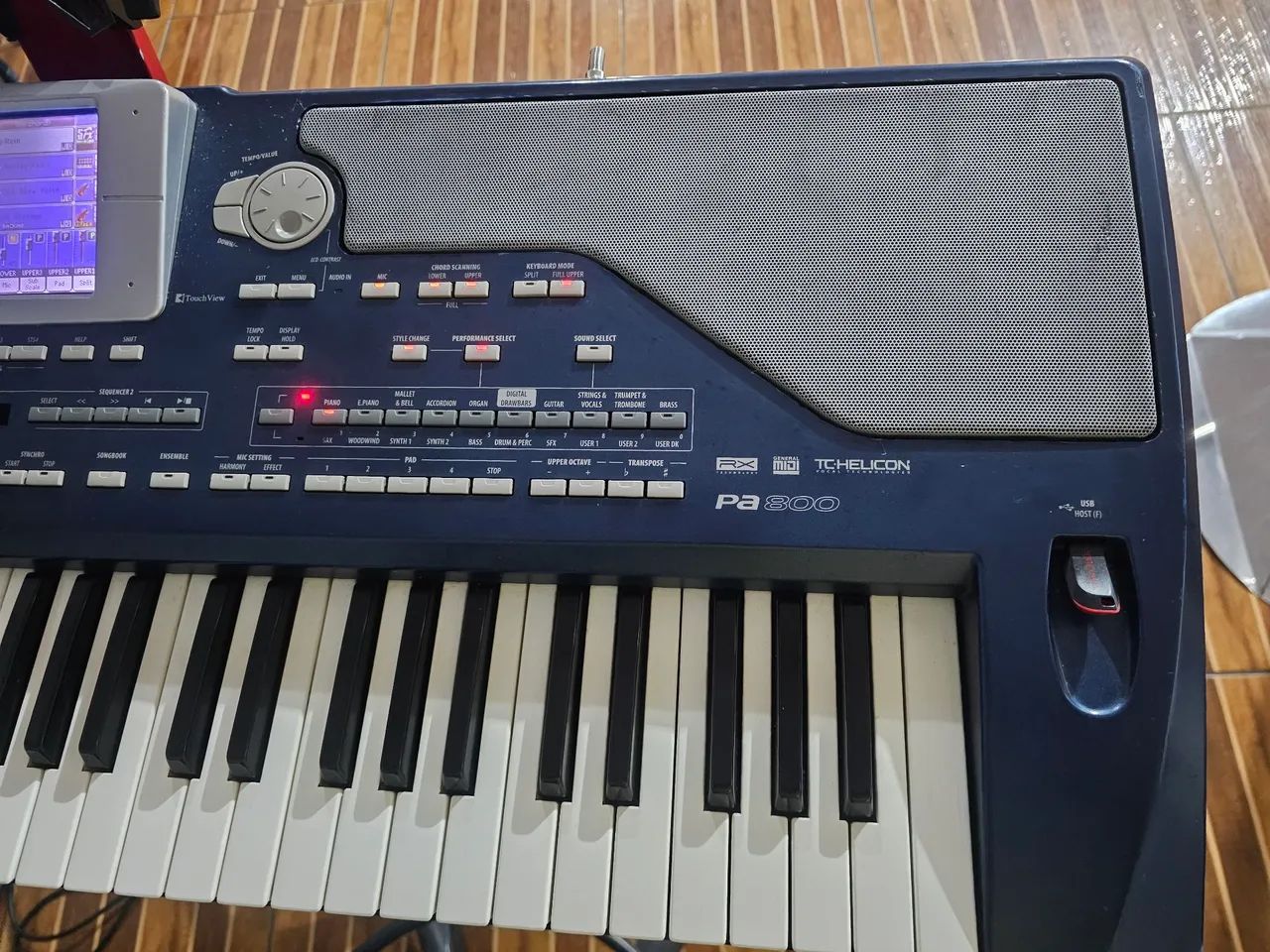 Teclado KORG pa800 - Foto 5
