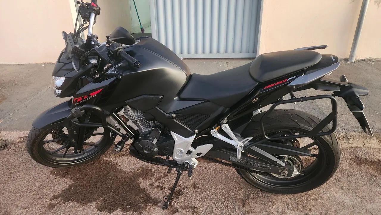 Vende-se cb300f modelo cbs  - Foto 4