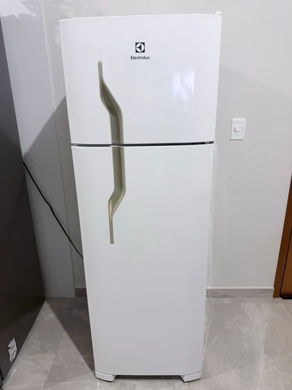 Refrigerador Electrolux DC 35A branco  - Foto 2