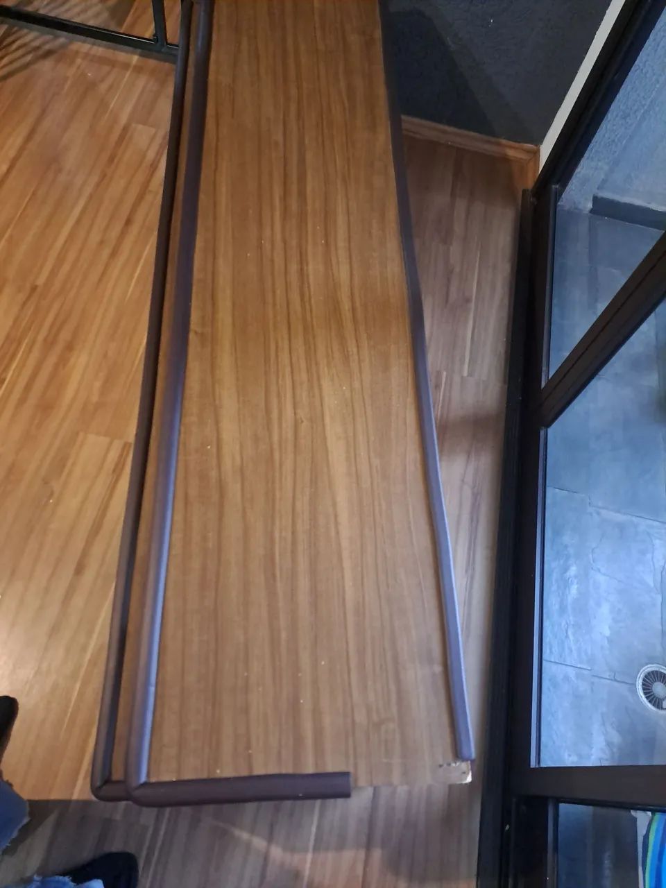 Rack para TV em MDF 170cm com nichos e porta de correr - Foto 4