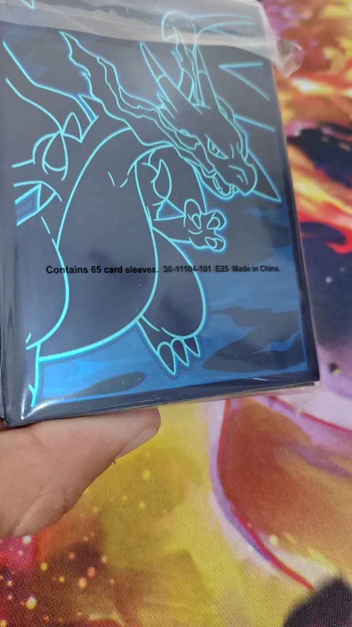 Sleeve mega Charizard x ex da etb 65 unidades,novo! - Foto 3