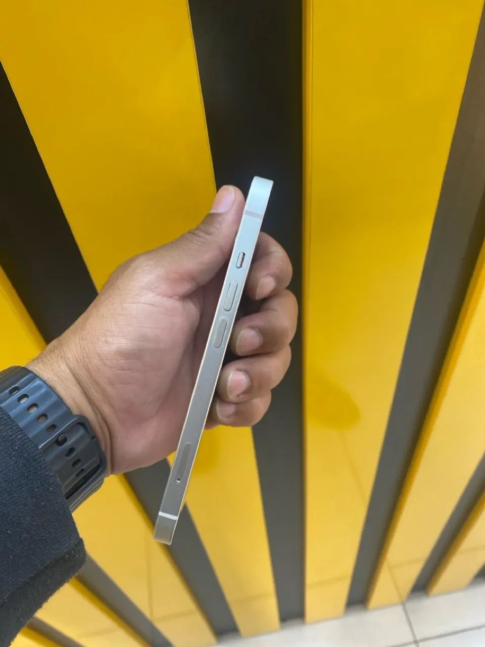 iPhone 13 256GB Branco  - Foto 4