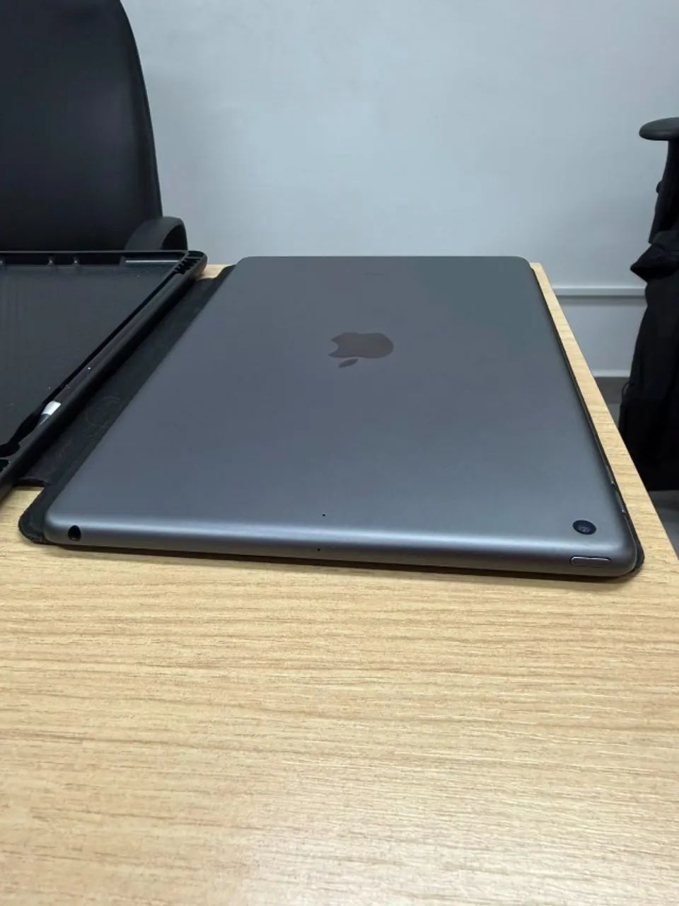 iPad 9ª Geração 64GB Completo com Caixa Sem Marcas de Uso + Capa + Caneta - Foto 3